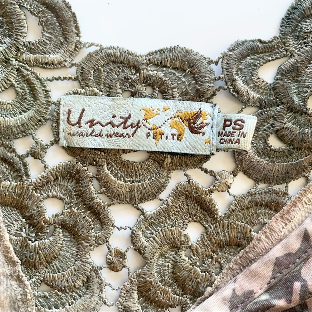 Unity Short Sleeve Blouse Top Size Small Petite S… - image 3